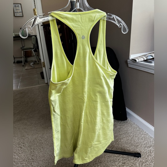 Lululemon swiftly tech - Picture 2 of 3